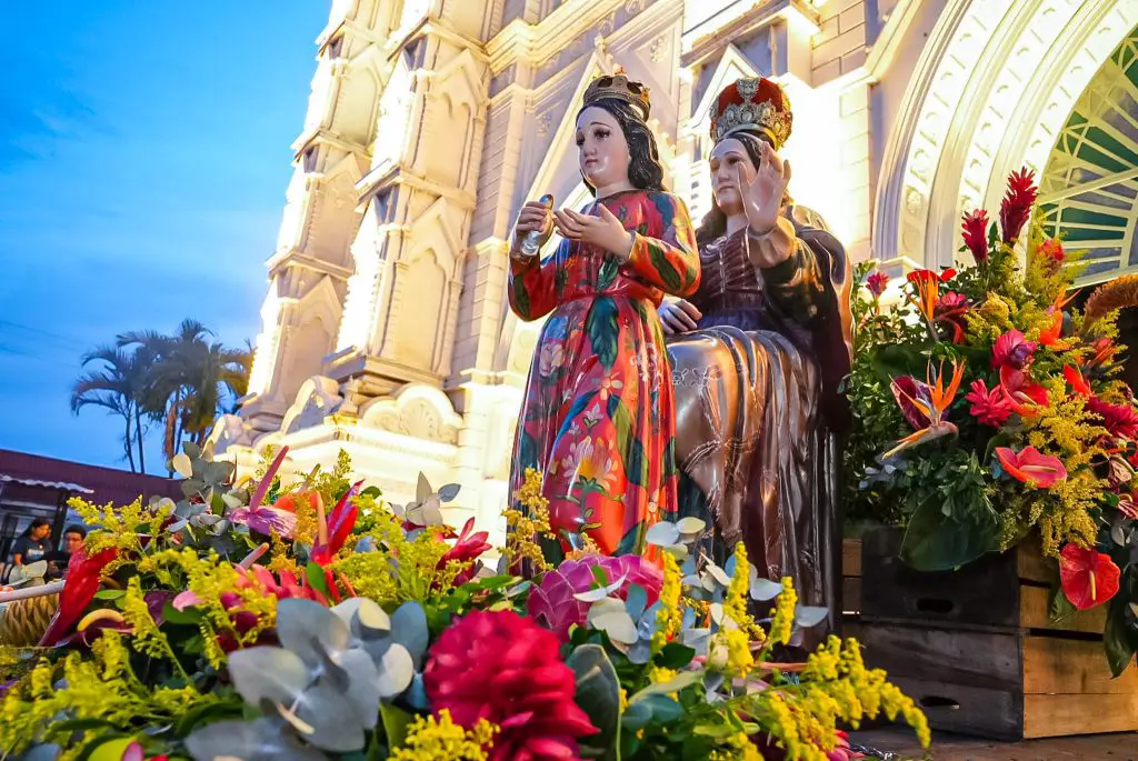 Programa de las Fiestas Julias en Santa Ana 2024: Tradición y Celebración en Honor a Señora Santa Ana